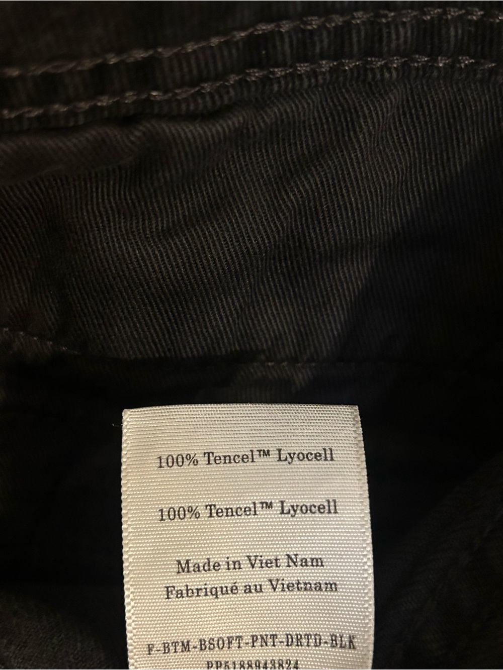 Everlane The Utility Barrel Pant in Buttersoft Tencel Black - Women's size 6 - Picture 4 of 11